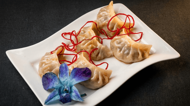 Vegetable Momos.